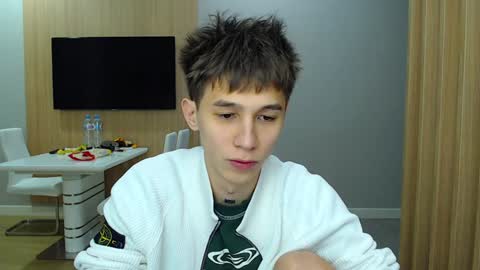 Snapshot of _kurt chatting on 12.13.24 Kurt online show from 12.13.24