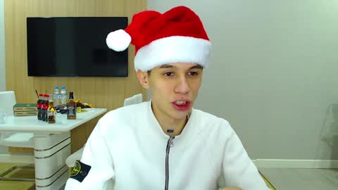 Snapshot of _kurt chatting on 12.28.24 Kurt online show from 12.28.24