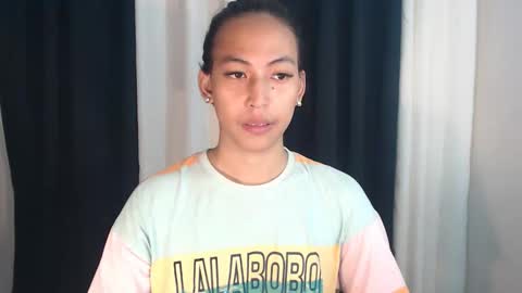 Snapshot of _kyliebrown_ chatting on 10.02.25 Kylie online show from 10.02.25