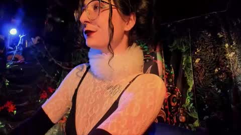 Lady Luna online show from 12.03.25