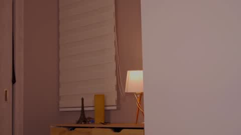 Snapshot of _lasuescun chatting on 12.15.24 Alejandra suescun online show from 12.15.24