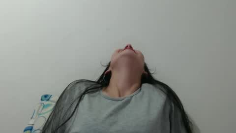 Snapshot of _laureneyes chatting on 12.12.24 Lauren 3 online show from 12.12.24