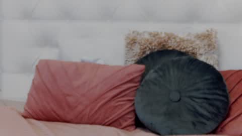 Snapshot of _lenapaul_ chatting on 01.13.25 Lena Paul online show from 01.13.25