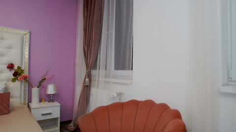 Snapshot of _lenapaul_ chatting on 02.07.25 Lena Paul online show from 02.07.25