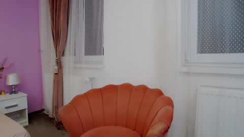 Snapshot of _lenapaul_ chatting on 02.26.25 Lena Paul online show from 02.26.25