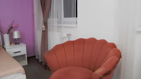 Snapshot of _lenapaul_ chatting on 03.06.25 Lena Paul online show from 03.06.25