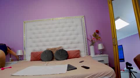 Snapshot of _lenapaul_ chatting on 09.09.25 Lena Paul online show from 09.09.25