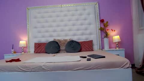 Snapshot of _lenapaul_ chatting on 09.29.25 Lena Paul online show from 09.29.25