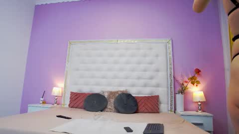 Snapshot of _lenapaul_ chatting on 10.06.25 Lena Paul online show from 10.06.25