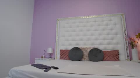 Snapshot of _lenapaul_ chatting on 12.05.25 Lena Paul online show from 12.05.25