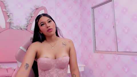  Lia Swan  online show from 12.02.25