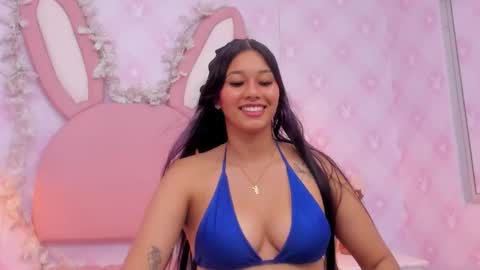  Lia Swan  online show from 12.22.25