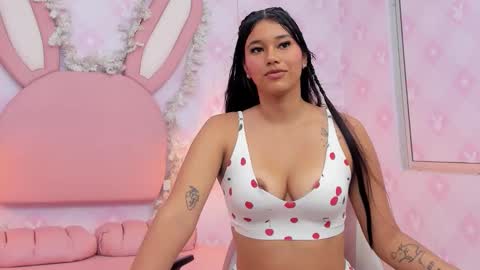  Lia Swan  online show from 02.13.26