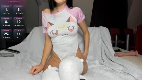 Snapshot of _little_minxxx_ chatting on 10.25.25 Julia online show from 10.25.25