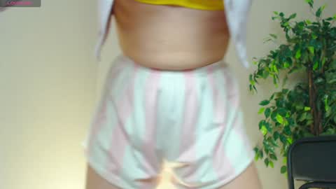 Snapshot of _little_misss chatting on 12.12.24 Mila  online show from 12.12.24