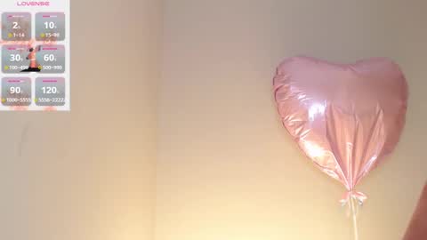 Snapshot of _little_misss chatting on 01.26.25 Mila  online show from 01.26.25