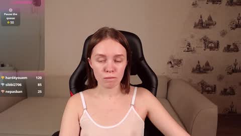  My name is lina Lush is activePrivate is Open online show from 02.06.25