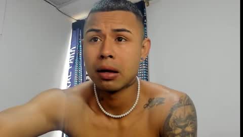 _logan_colton_ online show from 11.13.25