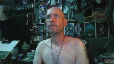 Snapshot of _longfellow chatting on 06.27.26 That guy online show from 06.27.26