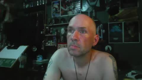 Snapshot of _longfellow chatting on 07.05.26 That guy online show from 07.05.26