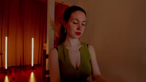 Snapshot of _lovely_lady chatting on 02.25.25 Alice online show from 02.25.25