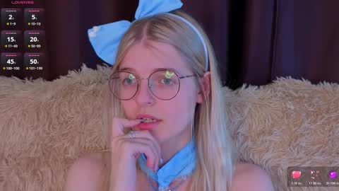 Monica online show from 11.03.25