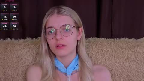 Monica online show from 11.10.25