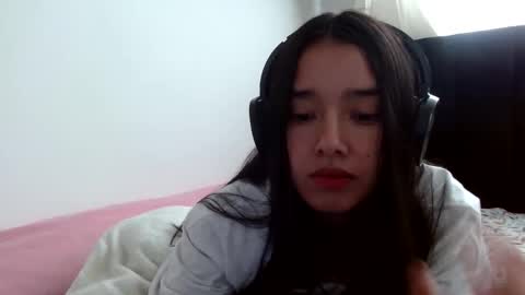 Snapshot of _luna__777_ chatting on 10.20.25 luna online show from 10.20.25