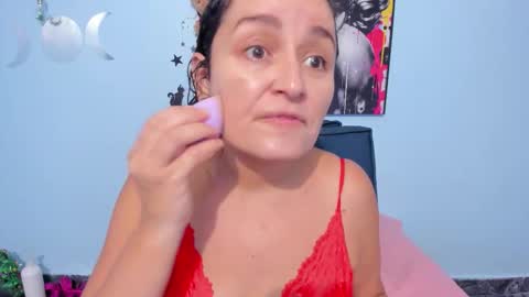  luna  sweet  online show from 10.22.25