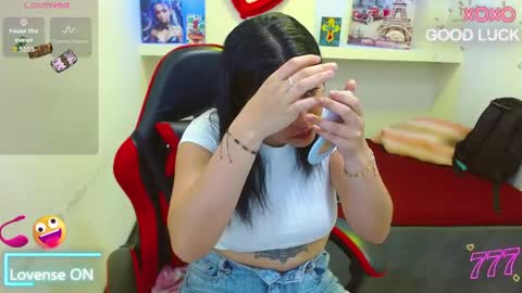 luna torres online show from 04.23.26