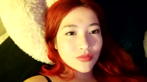 Snapshot of _lunaa__ chatting on 12.27.24 _lunaa__ online show from 12.27.24