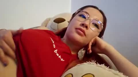 Snapshot of _lunaa__ chatting on 09.12.25 _lunaa__ online show from 09.12.25