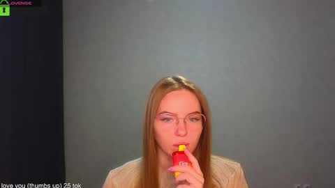 Snapshot of _lysafeta_ chatting on 10.24.25 Welcome guys  Pleasure to see you all here  My name is Lysafeta and MichaelaTip menu is active Private is open  online show from 10.24.25