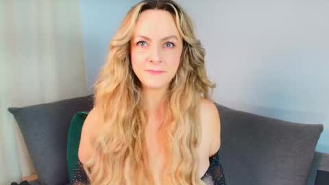 Lady Chanel online show from 03.13.26