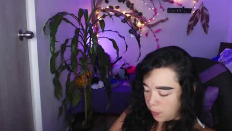 Snapshot of _marcela_wi chatting on 06.18.26 Marce online show from 06.18.26