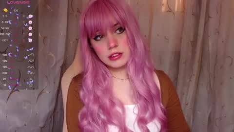 Snapshot of _marcelline_ chatting on 12.11.24 Kira online show from 12.11.24