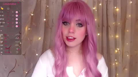 Snapshot of _marcelline_ chatting on 12.20.24 Kira online show from 12.20.24