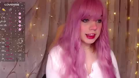 Snapshot of _marcelline_ chatting on 01.14.25 Kira online show from 01.14.25