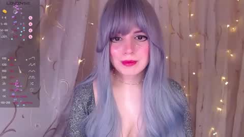 Snapshot of _marcelline_ chatting on 02.28.25 Kira online show from 02.28.25