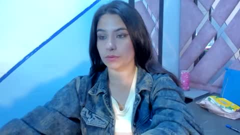 Snapshot of _mariana_1 chatting on 09.20.25 _mariana_1 online show from 09.20.25