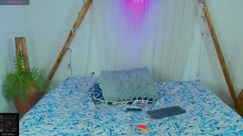 Mariana Fox online show from 04.03.26