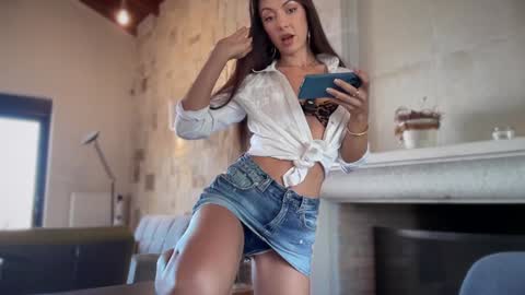 Snapshot of _mariarty_ chatting on 10.01.25 Marie -   -25 discount online show from 10.01.25