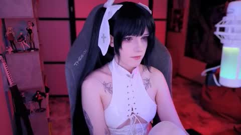 Mariko online show from 10.05.25