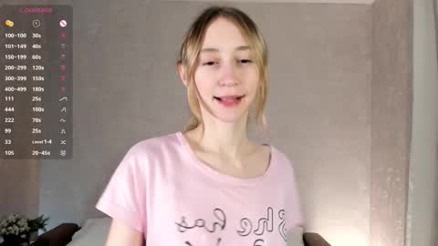  Gwen  online show from 10.25.25