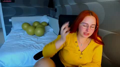 Snapshot of _mi_amore chatting on 09.12.25 _mi_amore online show from 09.12.25