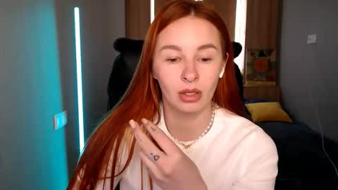 Snapshot of _mi_amore chatting on 03.25.26 _mi_amore online show from 03.25.26