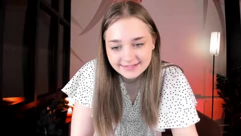 _mila_luna_ online show from 05.12.26
