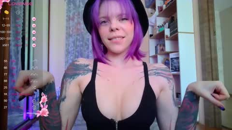 Snapshot of _milky__way__ chatting on 03.09.25 Kate online show from 03.09.25