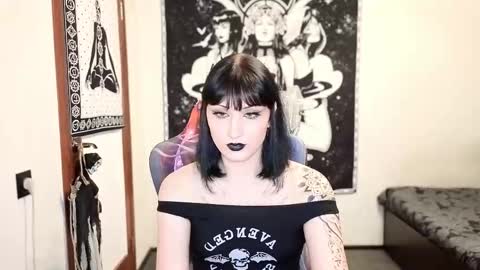 Snapshot of _millisi_ chatting on 10.17.25 Millisi online show from 10.17.25