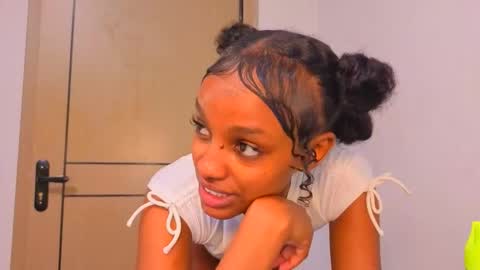 Mimi online show from 04.09.26